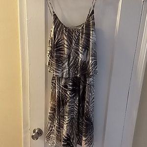 H&M island print dress. New. Size small